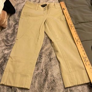 White House Black market Capri pants size 2